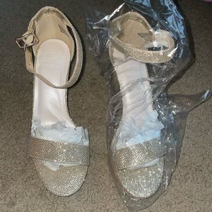 Good, glitter, shimmer, shoe, dressy shoe, formal, black tie